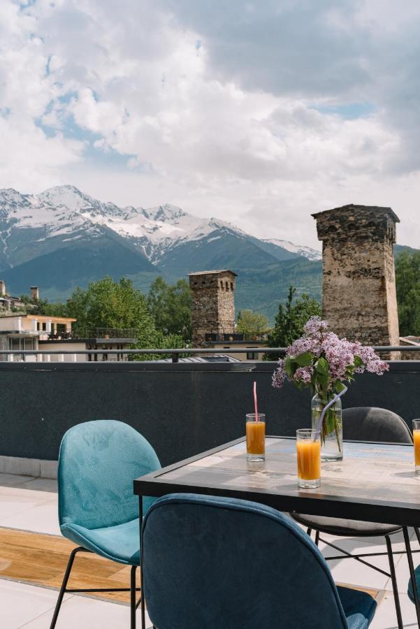 Hotel Posta Mestia Buitenkant foto