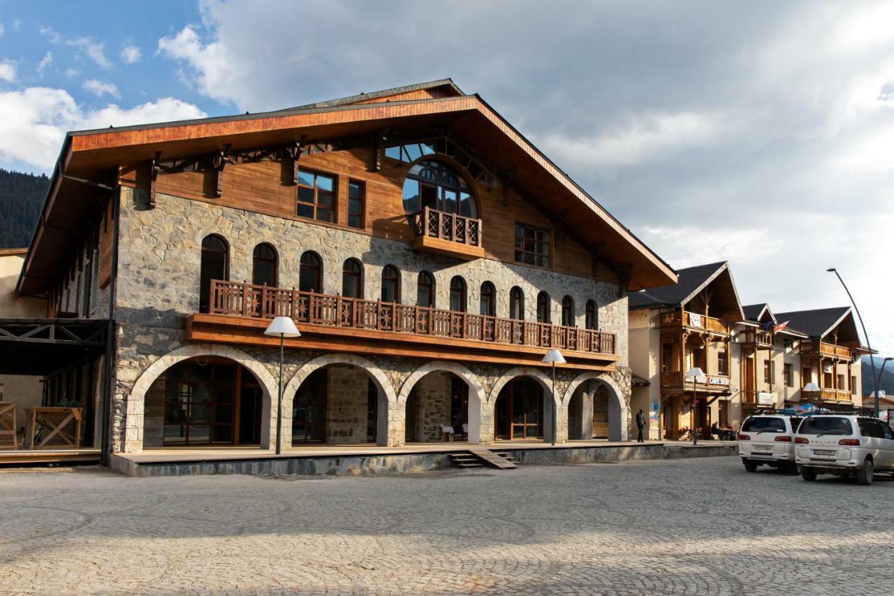 Hotel Posta Mestia Buitenkant foto
